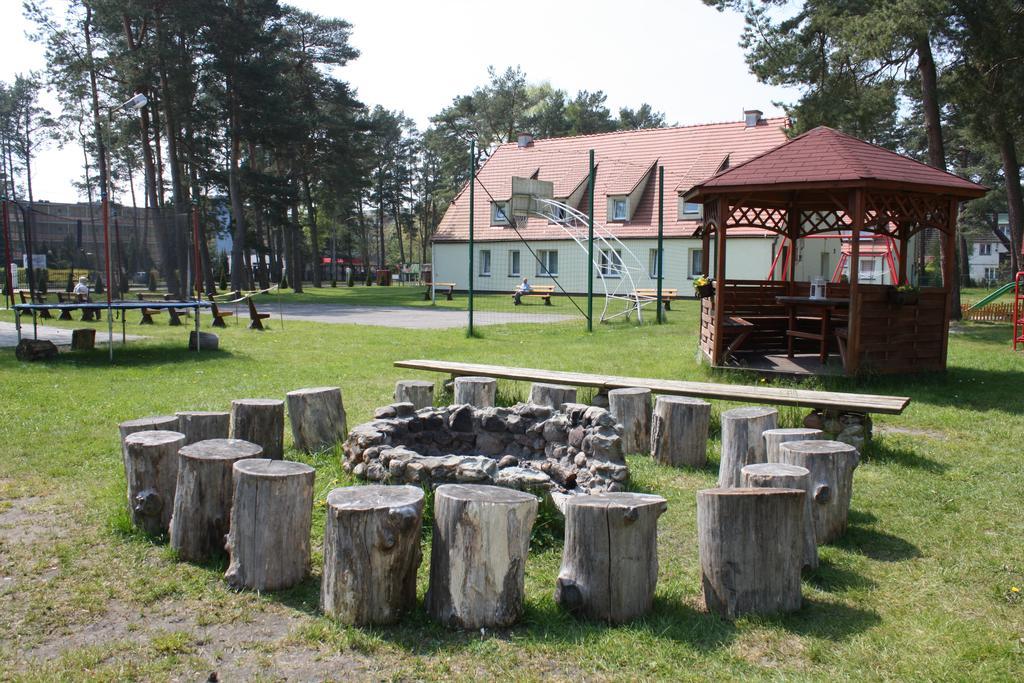 Osrodek Wypoczynkowy Merkury ムジェジノ エクステリア 写真